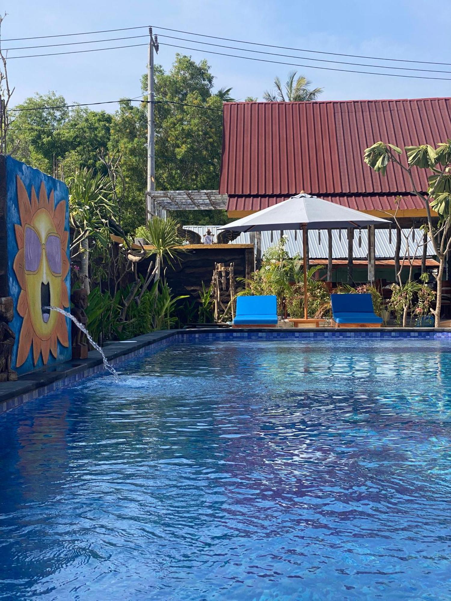 Sun Resort Джили Трауанган Екстериор снимка
